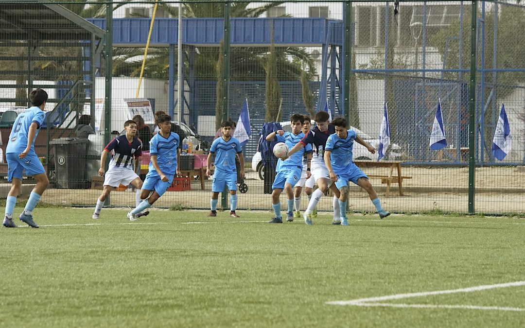 Dep. La Granja vs Cajón del Maipo 2022, jugadores disputando el balón - Imagen Jaime González (CF3)