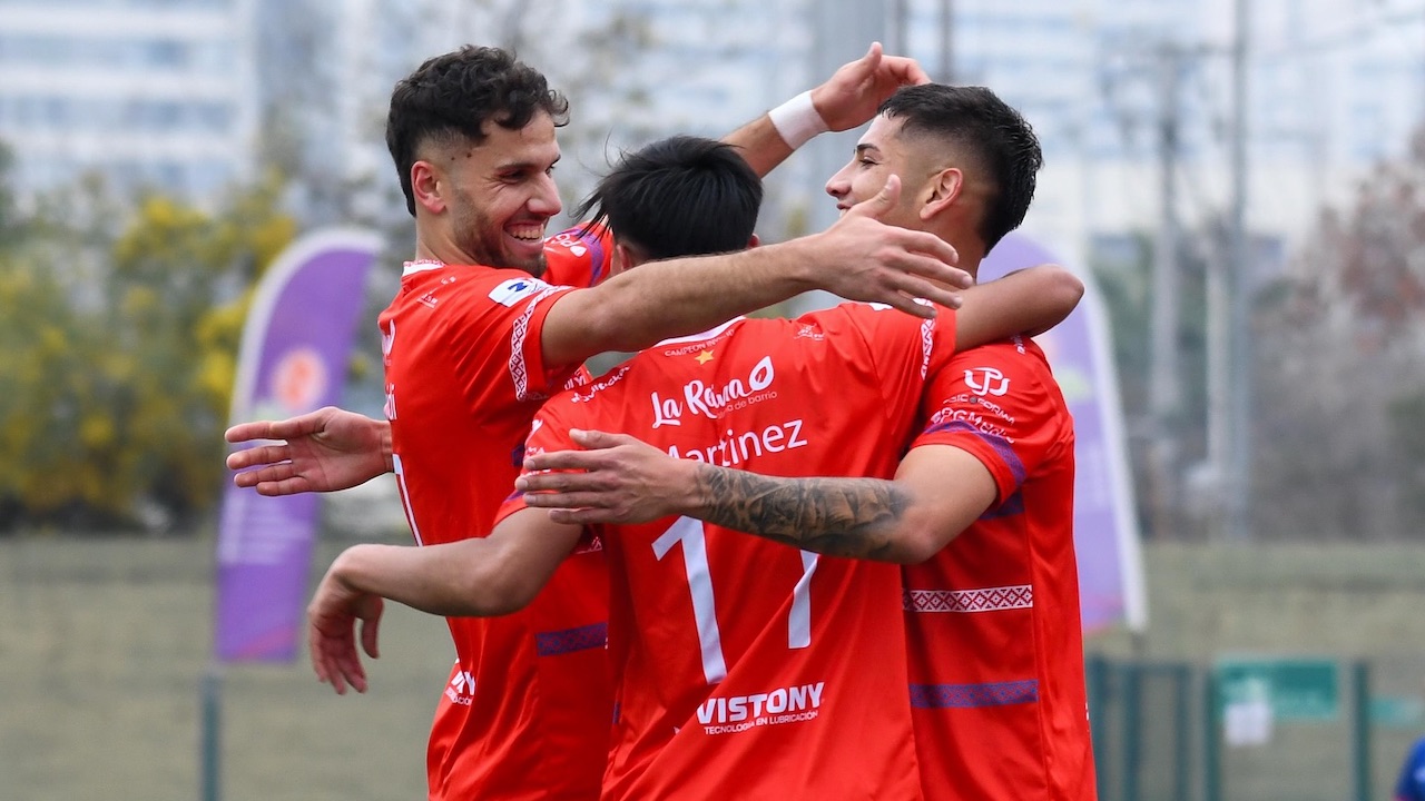 «Los Lobos» aúllan con fuerza en el debut: Aguará golea 3-0 en el arranque de la Tercera A